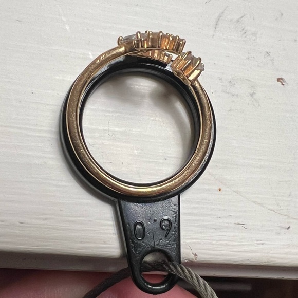 Swavorski Moon & Sun Open Ring - Picture 4 of 5